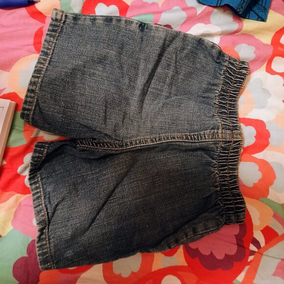 Wonder Kids, Denim Shorts, 18 Months, Used - Picture 2 of 3